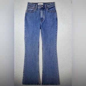 Abercrombie & Fitch Vintage Flare Jeans! Like new, size 26 (2) short